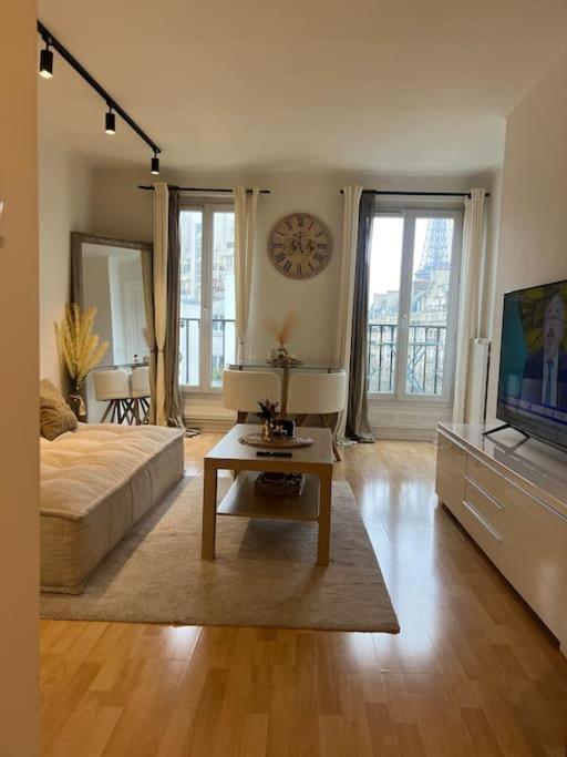 Appartement Paris Vue Tour Eiffel Trocadero Екстериор снимка