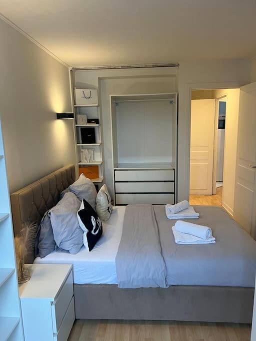 Appartement Paris Vue Tour Eiffel Trocadero Екстериор снимка